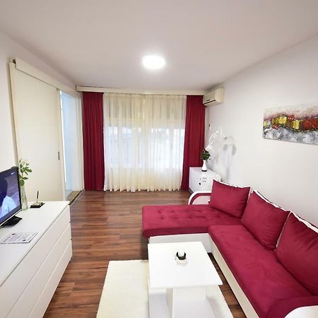 Apartamento Gardos House Above Danube Belgrado Exterior foto